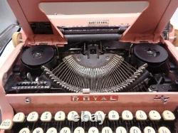 1950's Royal Quiet De Luxe Typewriter In Case- Superb- Clean- Must See