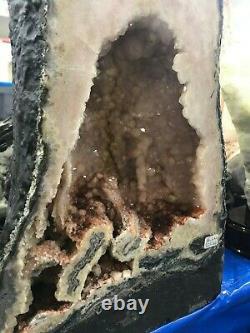 A Must See PINK AMETHYST CHURCH MINERAL 18.5 Kg = 40 Lbs OFFERS WELCOME