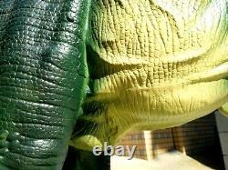 A must see Super Rare premiere Tylannosaurus T Rex powerful Super large