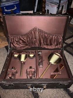 Art Deco traveling vanity set with suitcase and original key must see
