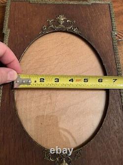 BEAUTIFUL Antique Picture Frame- Wooden Oval Cutout Ornate Border MUST See, Read