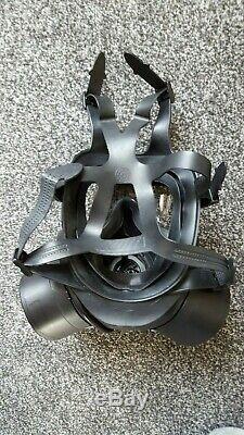 Brand new sealed British Military GSR Gas Mask and filters (Size 4) MUST SEE