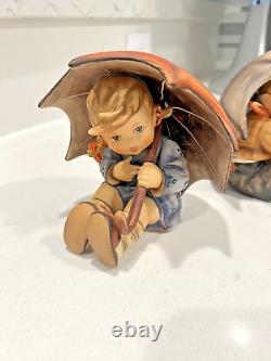 Hummel Goebel Artist Signed figurine 152/0 A B Girl Boy Umbrella Must SEE label