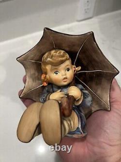 Hummel Goebel Artist Signed figurine 152/0 A B Girl Boy Umbrella Must SEE label