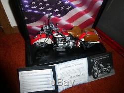 Indian Motorcycle 442 110 Scale DieCast Model with Display Case! Must See