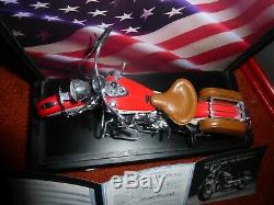 Indian Motorcycle 442 110 Scale DieCast Model with Display Case! Must See