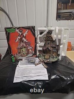 Lemax Spooky Town Haunted Windmill # 85667 Brand New LED Enhanced Must See