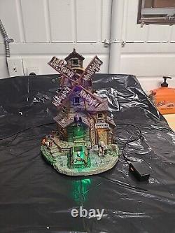 Lemax Spooky Town Haunted Windmill # 85667 Brand New LED Enhanced Must See