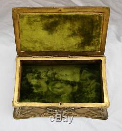 MAGNIFICENT 19 Th c ART NOUVEAU FRENCH BRONZE BOX SIGNED. MUST SEE