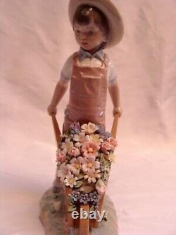 Magnificent Lladro Figurine The Boy With Flowers Must See