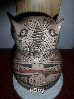 Mata Ortiz Eiffigy Wolf Pottery-Sabina Villalba-Exquisite! Must See