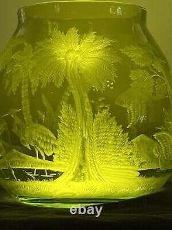 Must See! Brilliant Period Cut Glass Intaglio Vase Webb Moser Baccarat