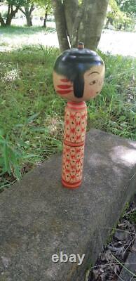 Must-See Kokeshi Doll With Kazuo'S Red Mansaku Pattern