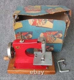 Nice Vintage Toy Sewing Machine, Tin Toy, Argentina, With Box, Works, Must See