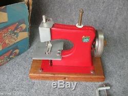 Nice Vintage Toy Sewing Machine, Tin Toy, Argentina, With Box, Works, Must See