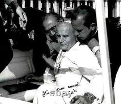 Pope St. John Paul II Assassination Attempt Signed Photo Must See