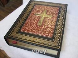 The Franklin Mint Family Heirloom Holy Bible, Beautiful Condition Must See