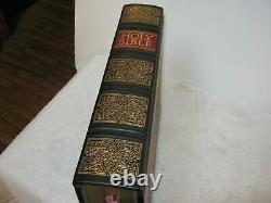 The Franklin Mint Family Heirloom Holy Bible, Beautiful Condition Must See