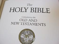 The Franklin Mint Family Heirloom Holy Bible, Beautiful Condition Must See