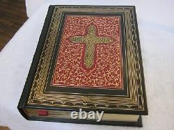 The Franklin Mint Family Heirloom Holy Bible, Beautiful Condition Must See