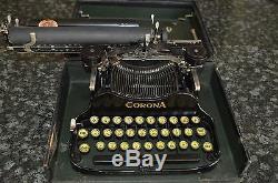 Vintage 1917 Corona Typewriter With Case! Must See