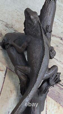 Vintage Bronze Miniture Lizard With Glass Eys Must See No Reserve Very Artwork
