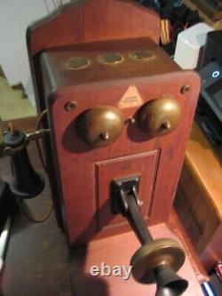Vintage The Country Belle by Guild Wooden Wall Telephone and Tube Radio MUST SEE