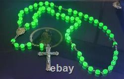 Vintage Uranium Glass Rosary 19 With Madonna And Child Lacquer Box Must See