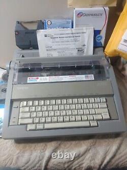 Vtg Brother Electronic Typewriter GX-6500 Great A/O Cond w Many Extras MUST SEE